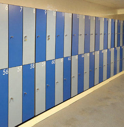 Vestiaire en stratifié compact hydrofuge
