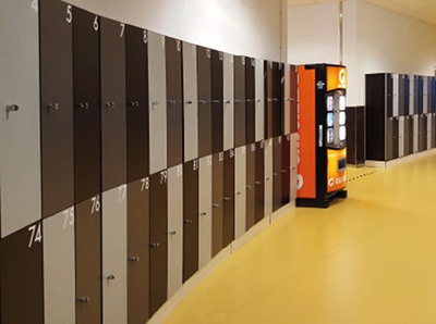 Vestiaire en stratifié compact hydrofuge